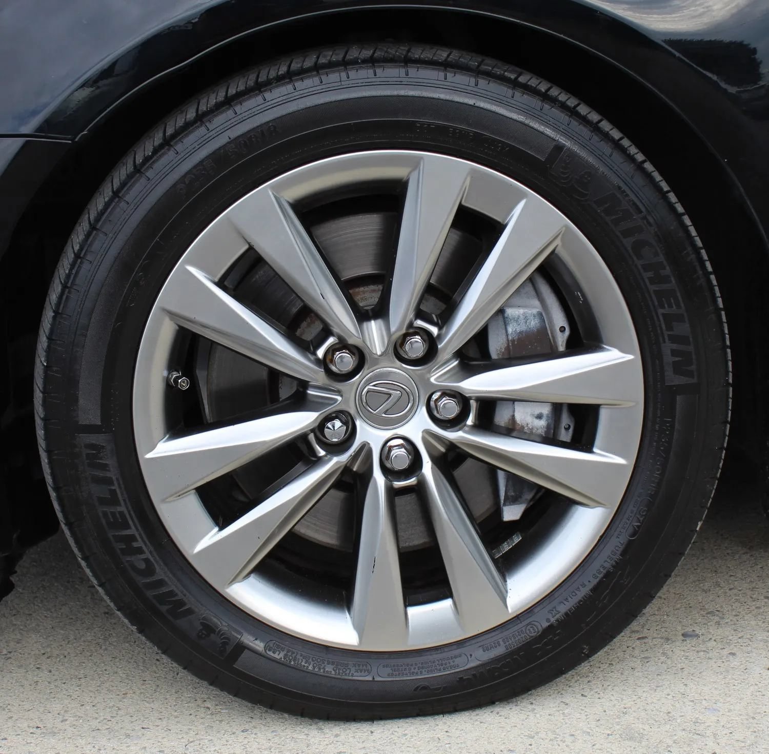 Used 2015 Lexus LS 460 AWD w/ Comfort Package image 9
