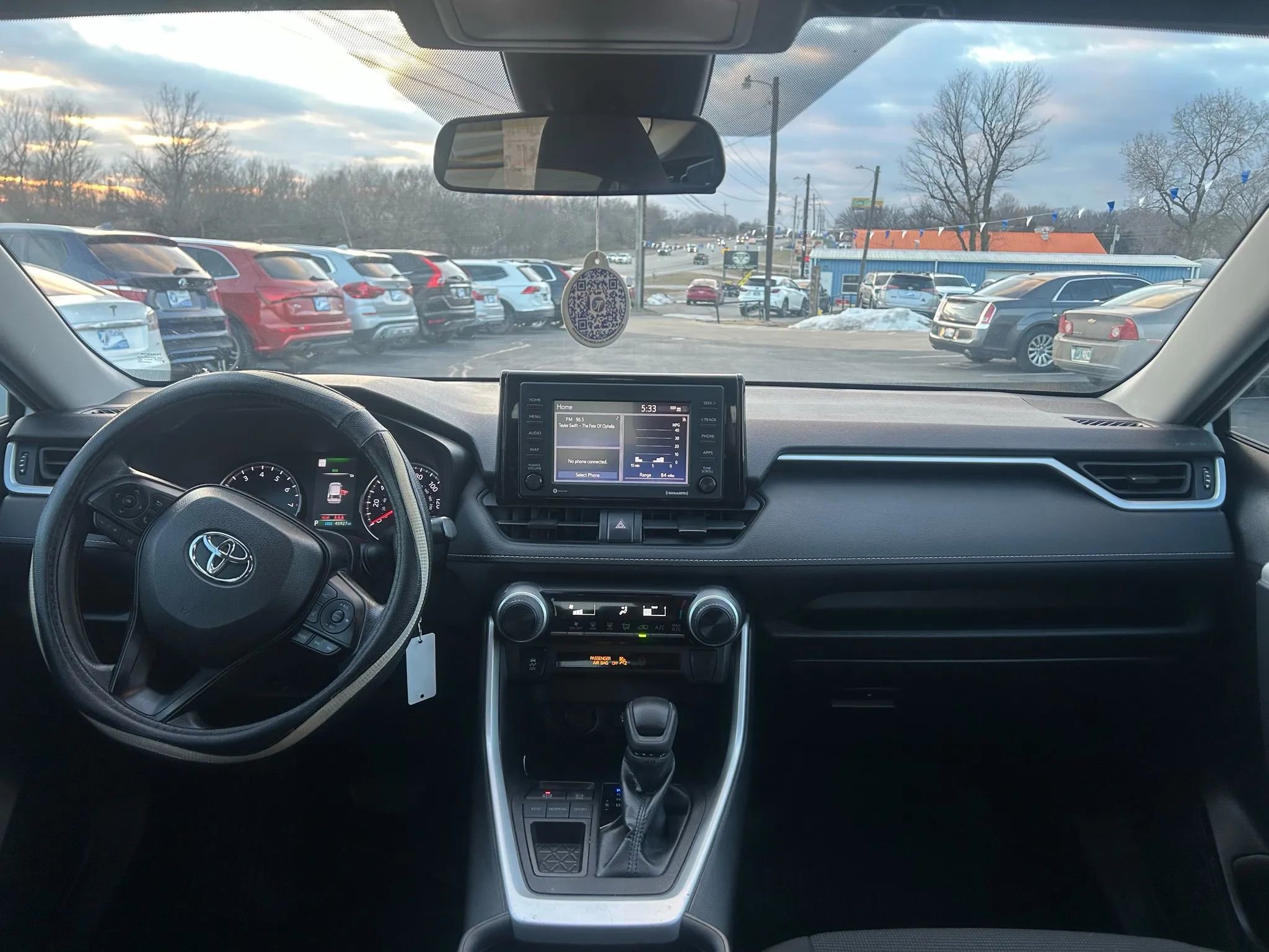 Used 2022 Toyota RAV4 LE image 37