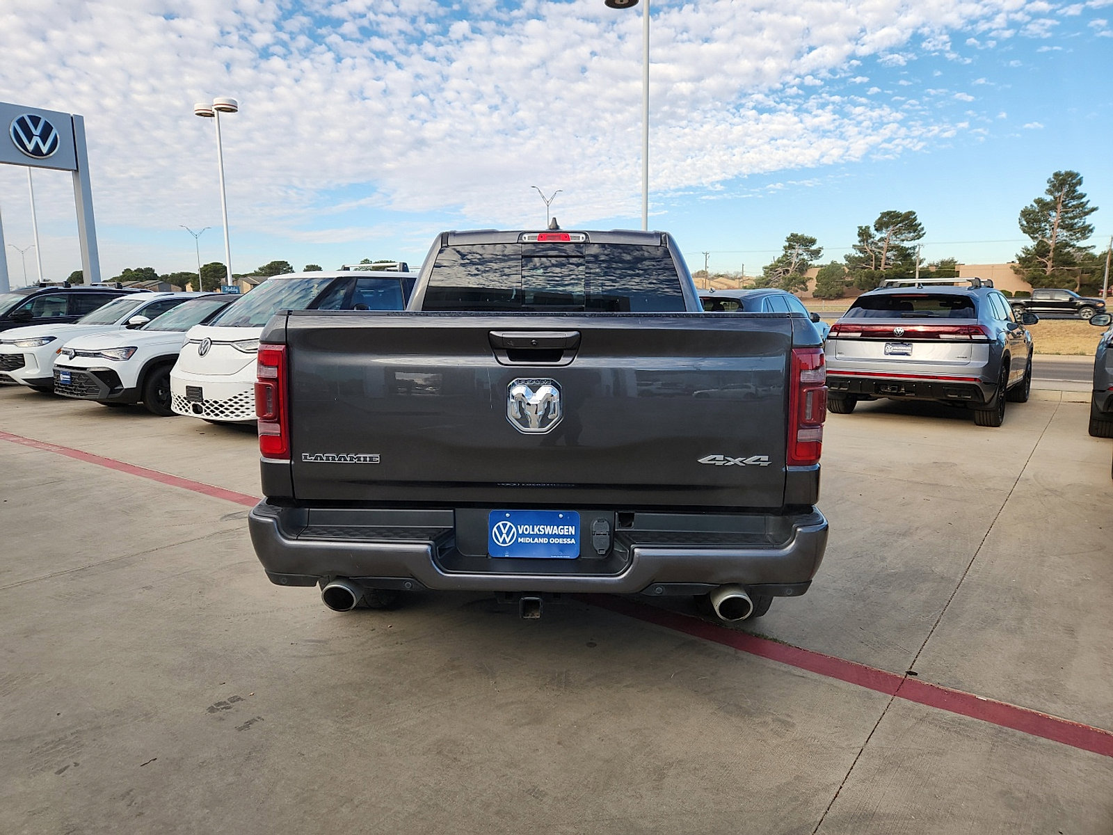 Used 2022 RAM 1500 Laramie w/ Sport Appearance Package image 6