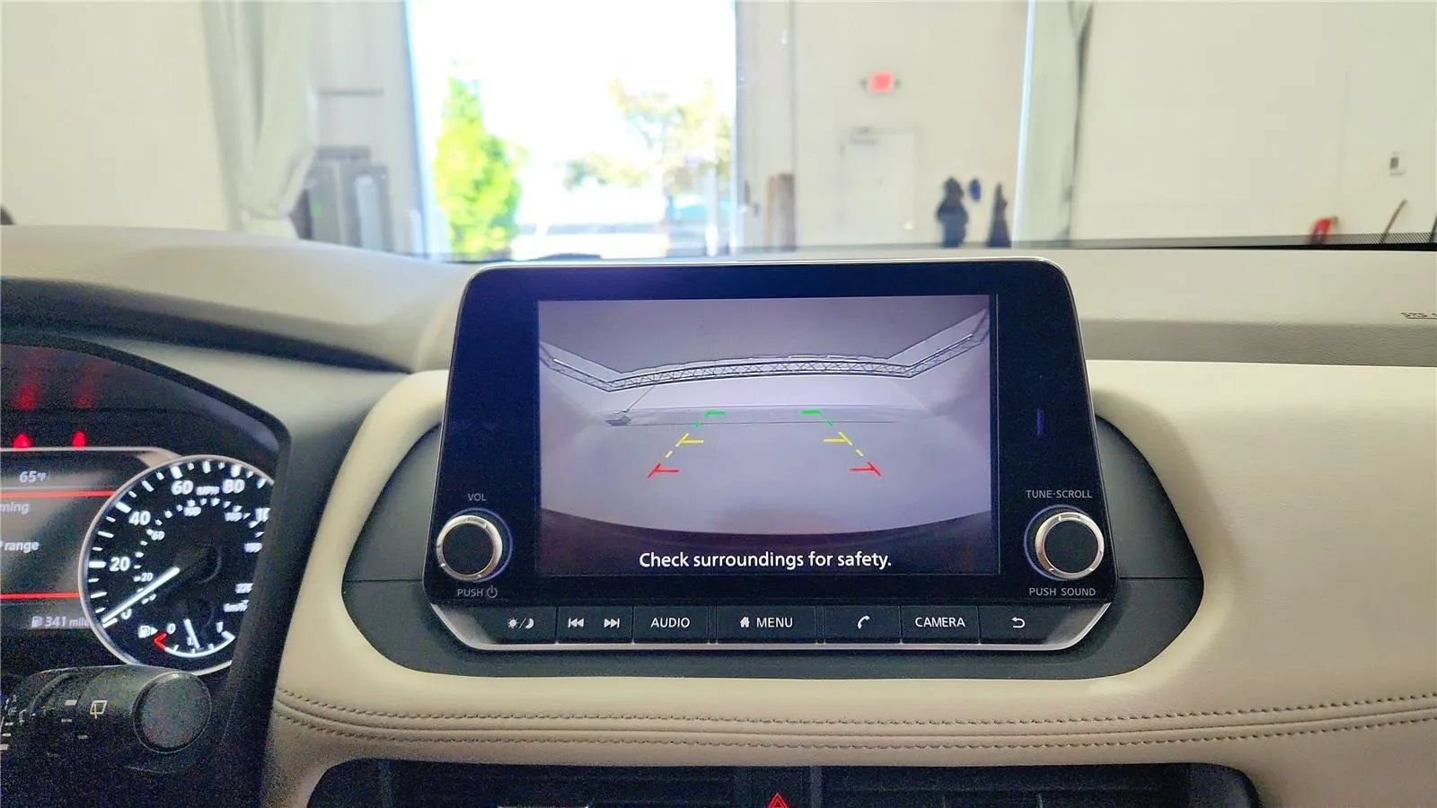 Used 2023 Nissan Rogue SV FWD image 25