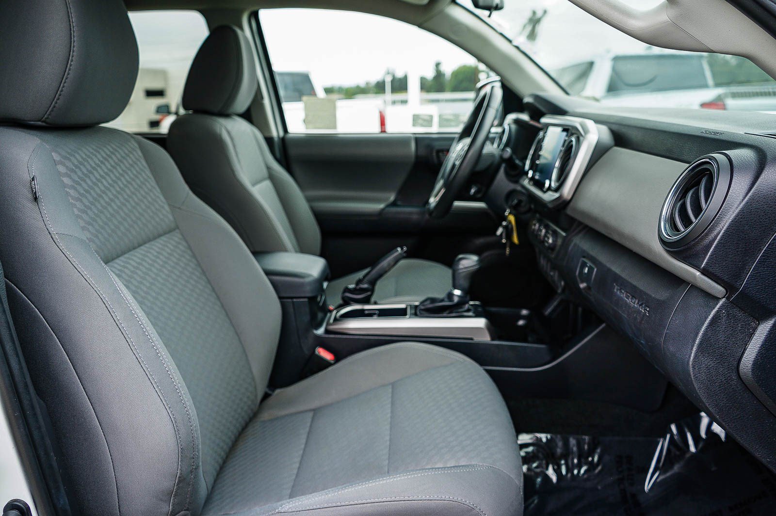Certified 2020 Toyota Tacoma SR5 RWD image 16