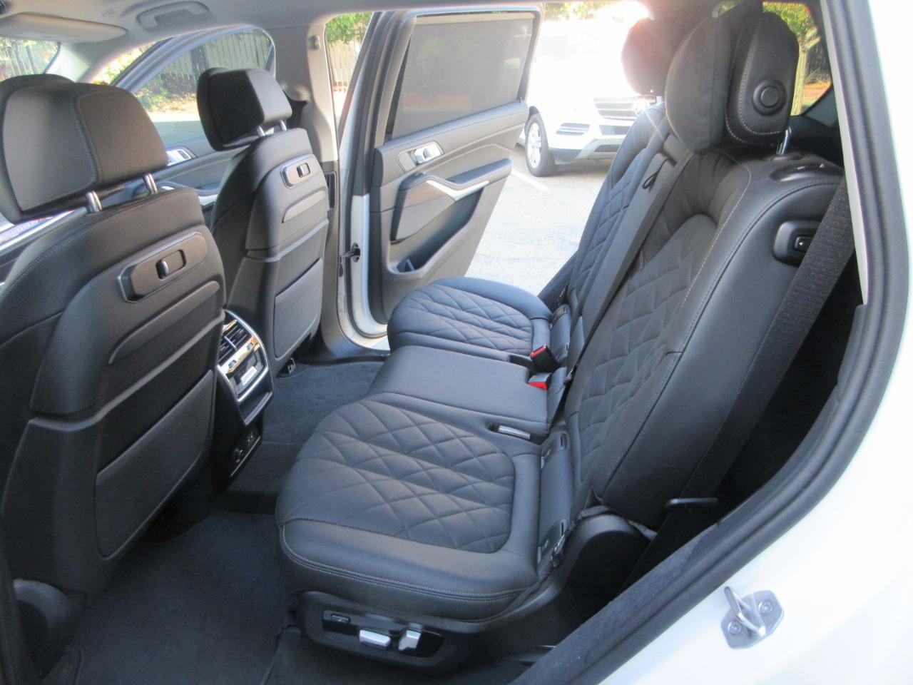 Used 2025 BMW X7 xDrive40i w/ Premium Package AWD/4WD image 45