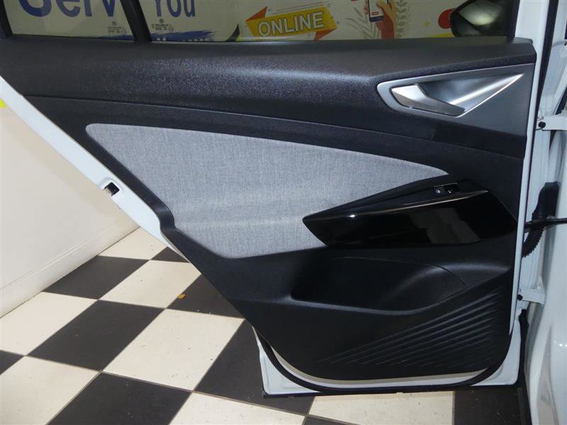 Used 2023 Volkswagen ID.4 Pro image 27