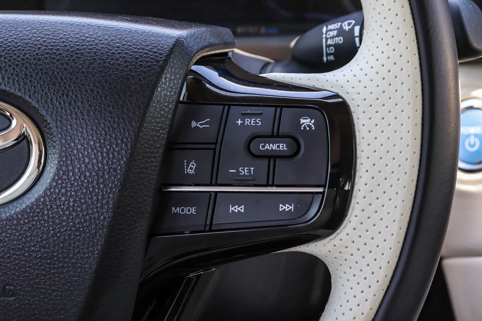 Used 2021 Toyota Mirai RWD image 23