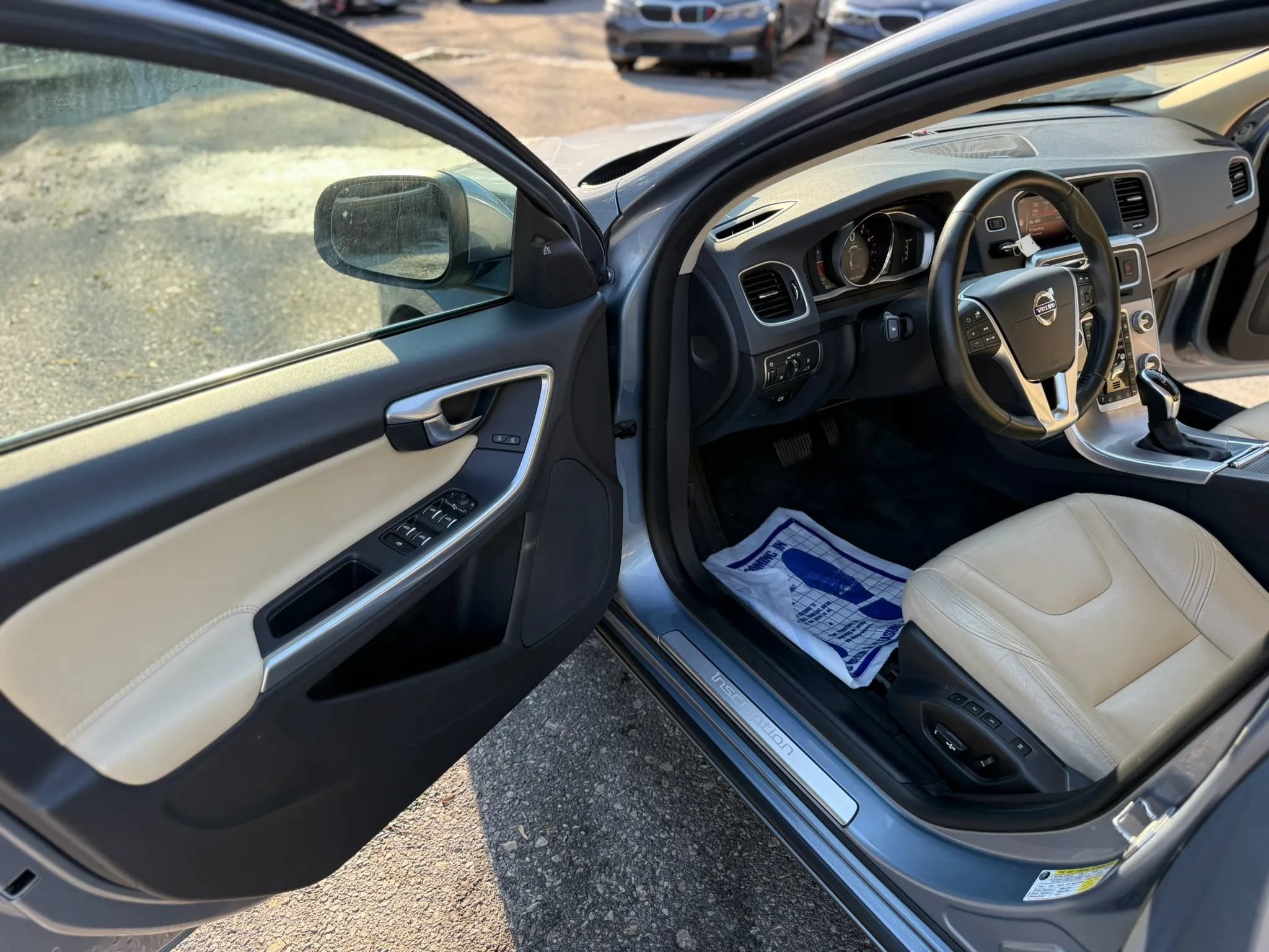 Used 2018 Volvo S60 T5 Inscription Platinum AWD/4WD image 26
