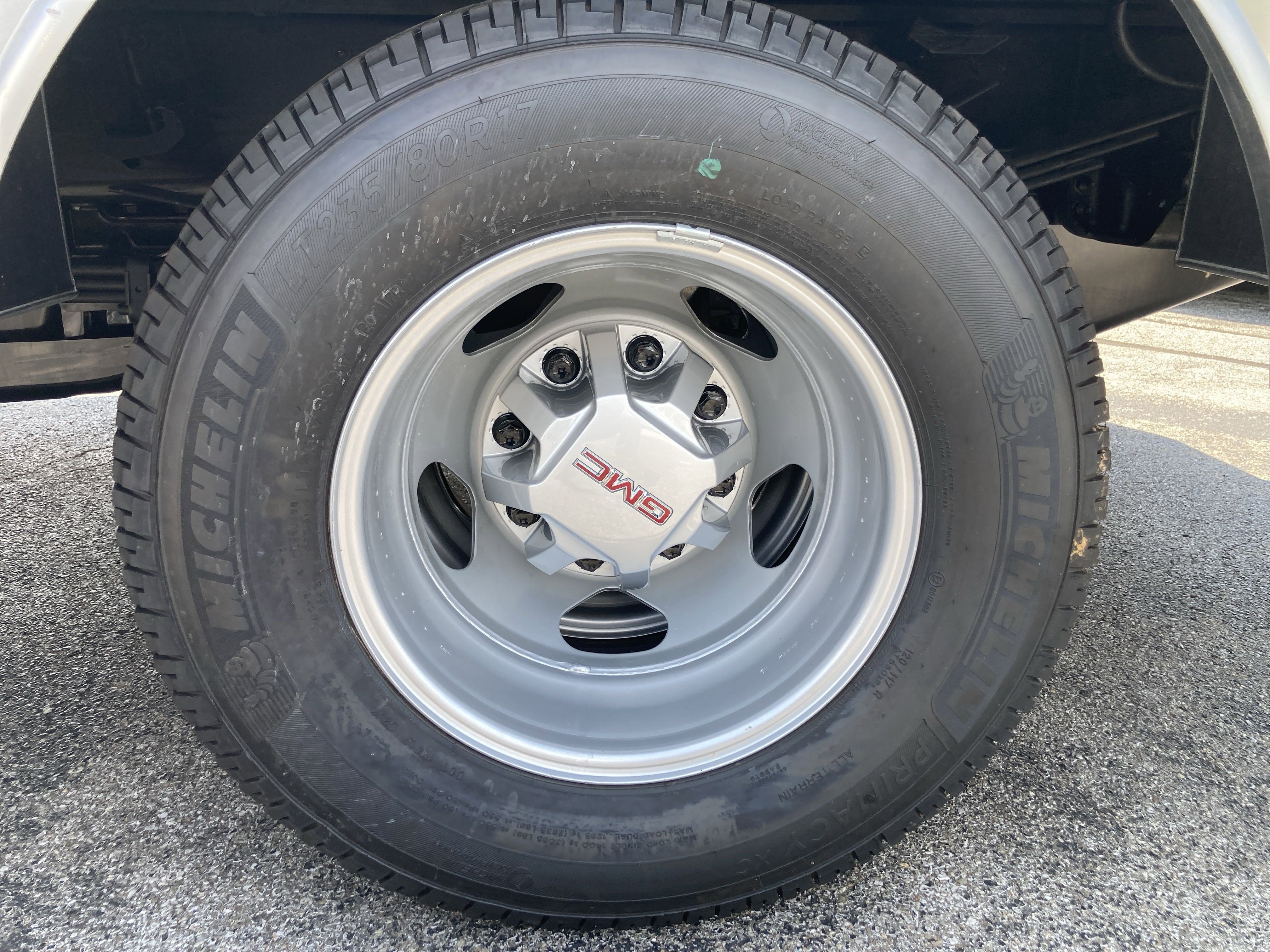 New 2025 GMC Sierra 3500 Pro w/ Convenience Package image 46