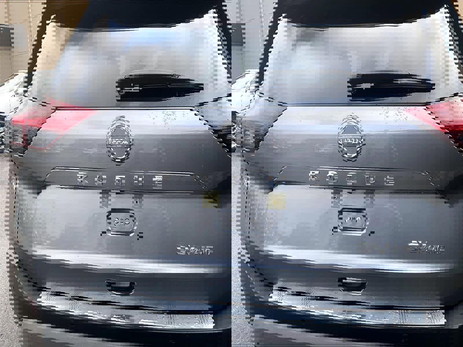 Used 2023 Nissan Rogue SV image 28