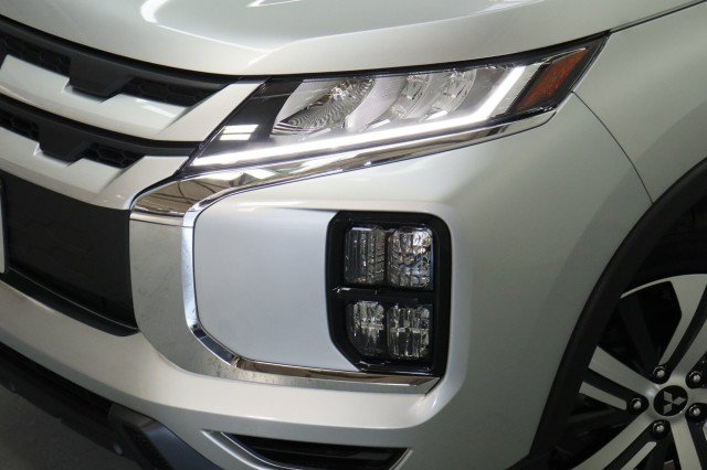 New 2027 Mitsubishi Outlander Sport ES AWD/4WD image 2