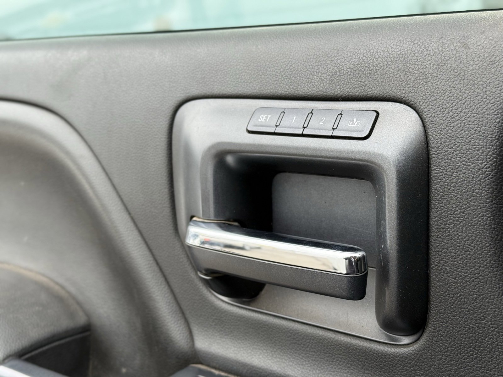 Used 2015 Chevrolet Silverado 3500 LTZ w/ Duramax Plus Package image 14