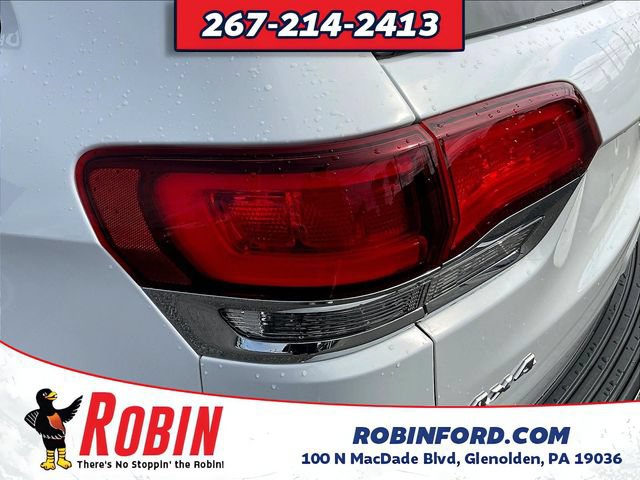 Used 2022 Jeep Grand Cherokee Laredo E AWD/4WD image 23