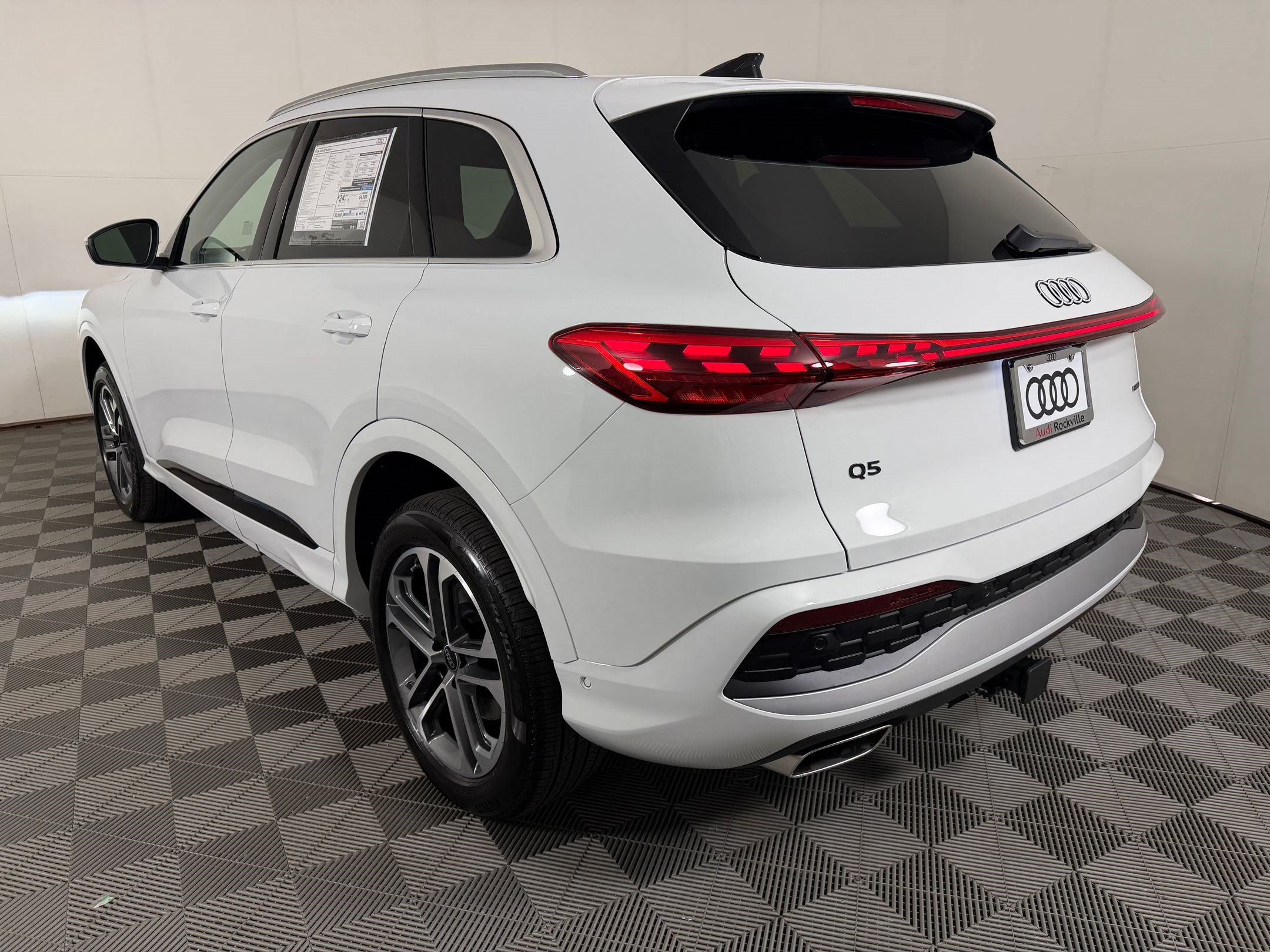 New 2026 Audi Q5 Premium AWD/4WD image 3