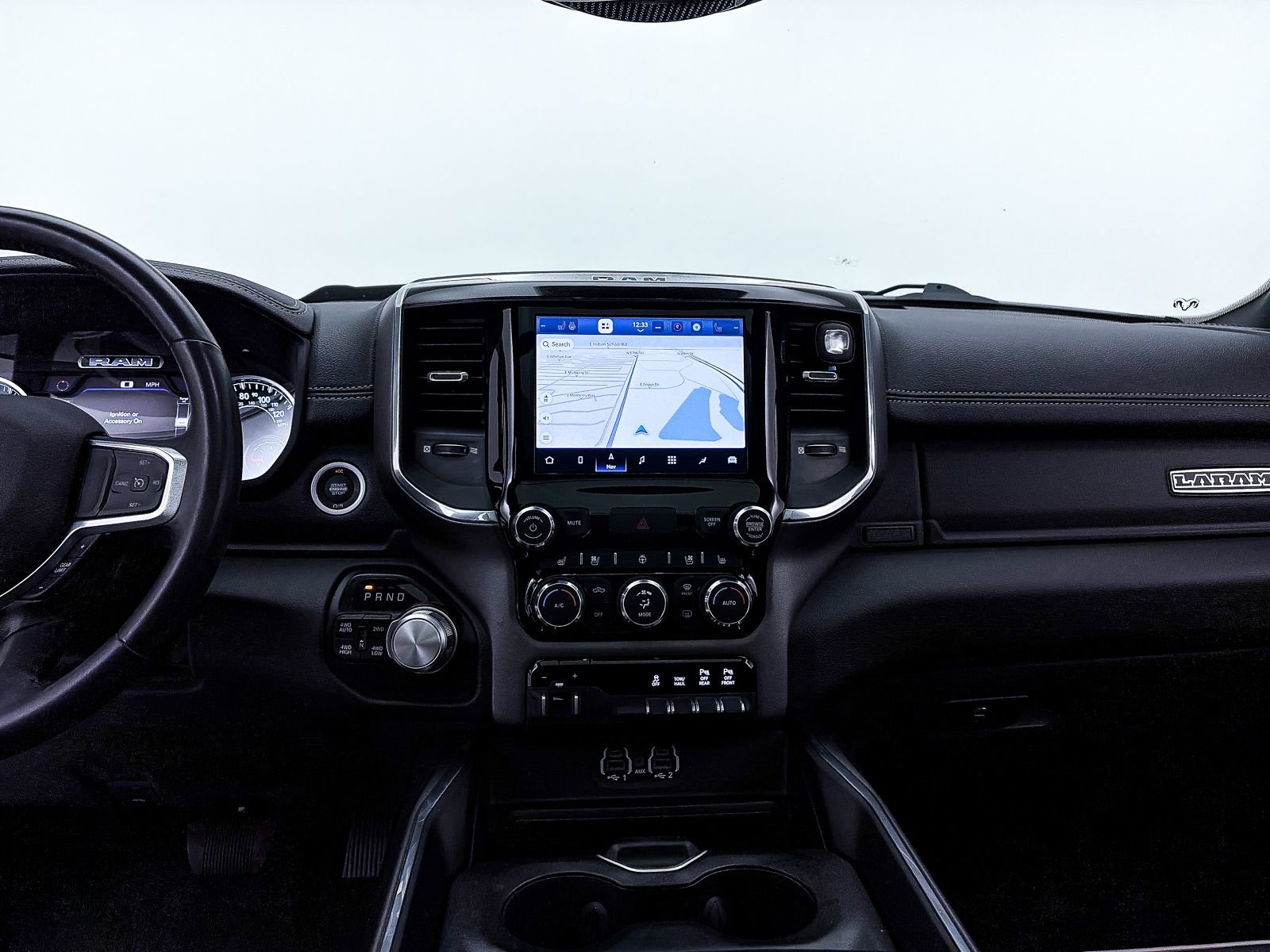 Used 2022 RAM 1500 Laramie w/ Sport Appearance Package AWD/4WD image 8