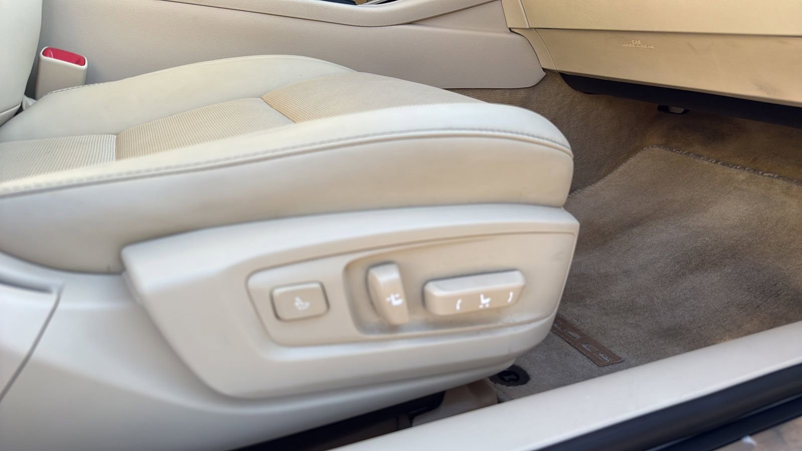 Used 2015 Lexus ES 350 w/ Premium Package FWD image 22