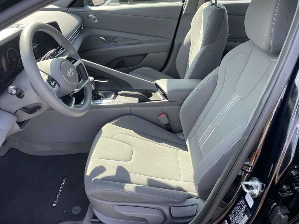 Certified 2024 Hyundai Elantra SEL FWD image 12