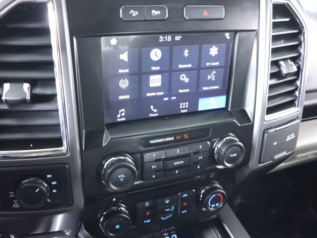 Used 2016 Ford F150 XLT w/ Equipment Group 302A Luxury AWD/4WD image 18