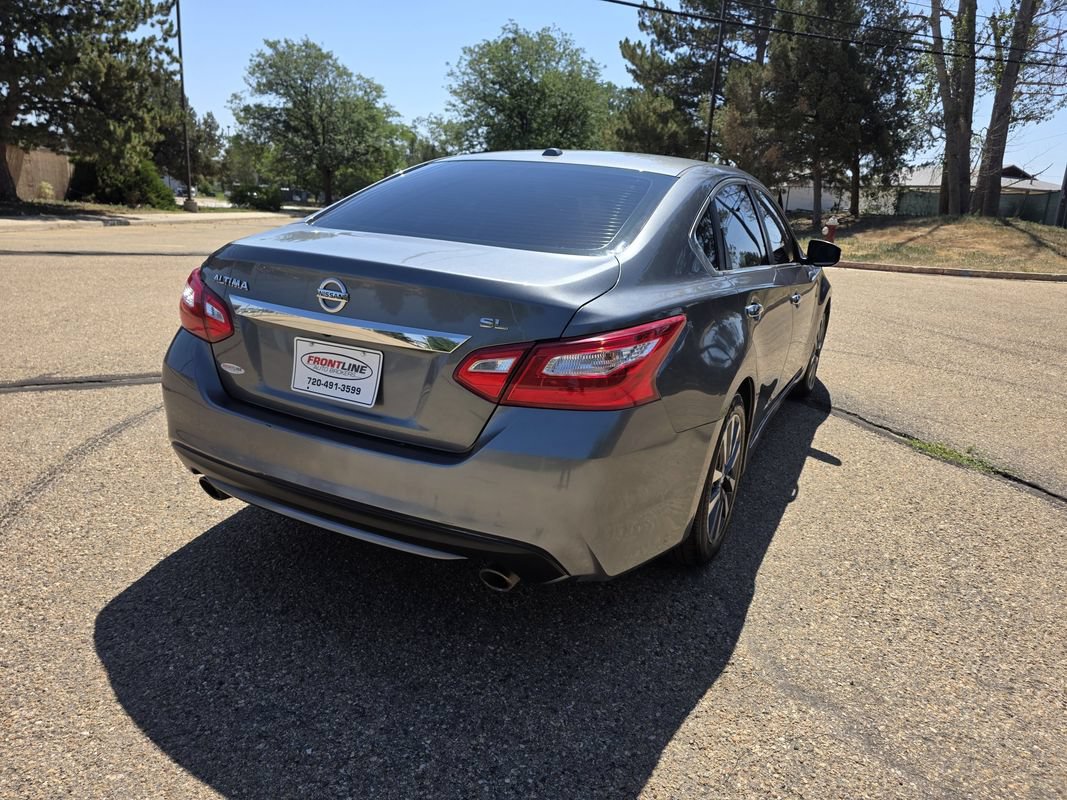Used 2017 Nissan Altima 2.5 SL w/ Moonroof Package FWD image 7