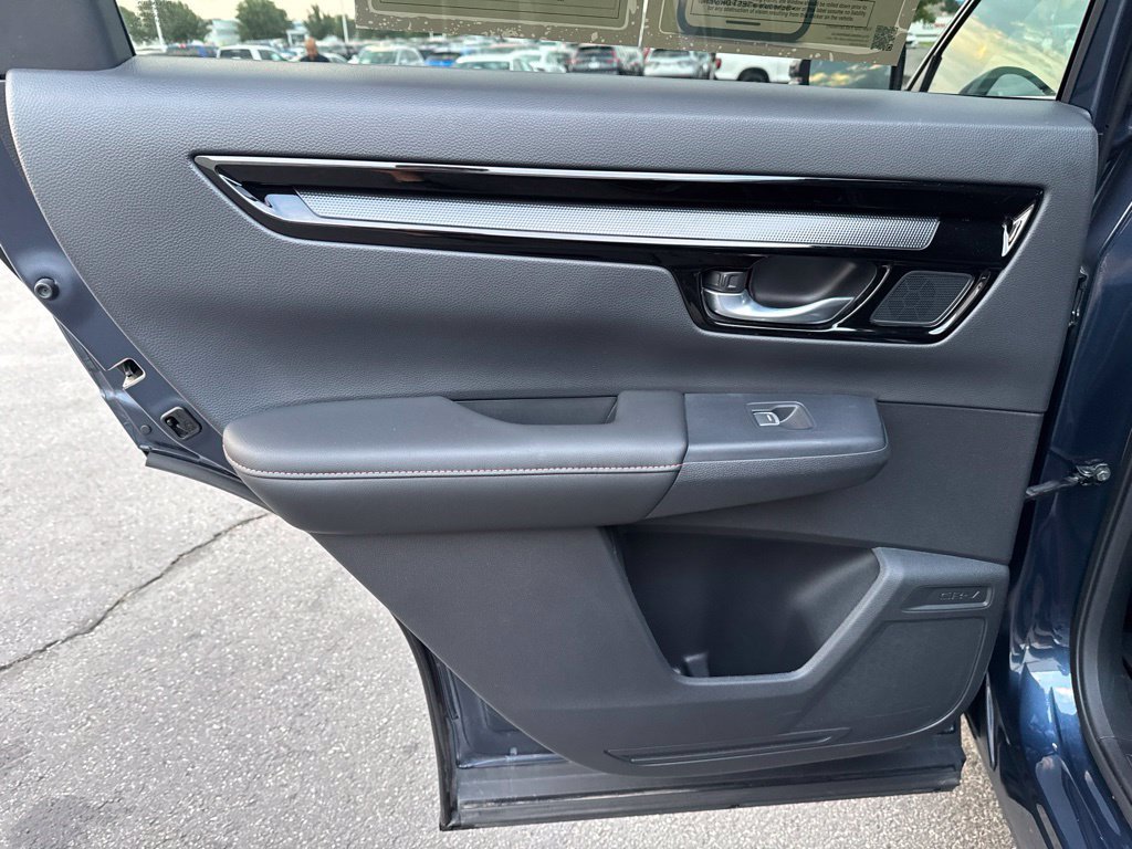Certified 2025 Honda CR-V Sport Touring image 36