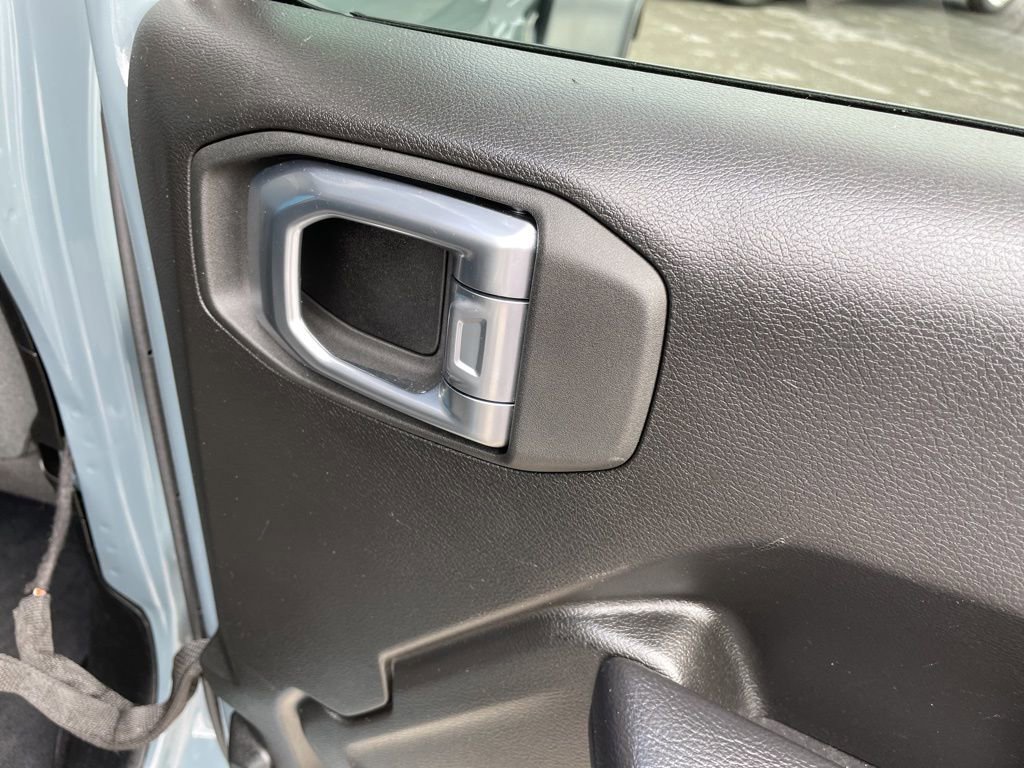 Used 2024 Jeep Wrangler Unlimited image 34