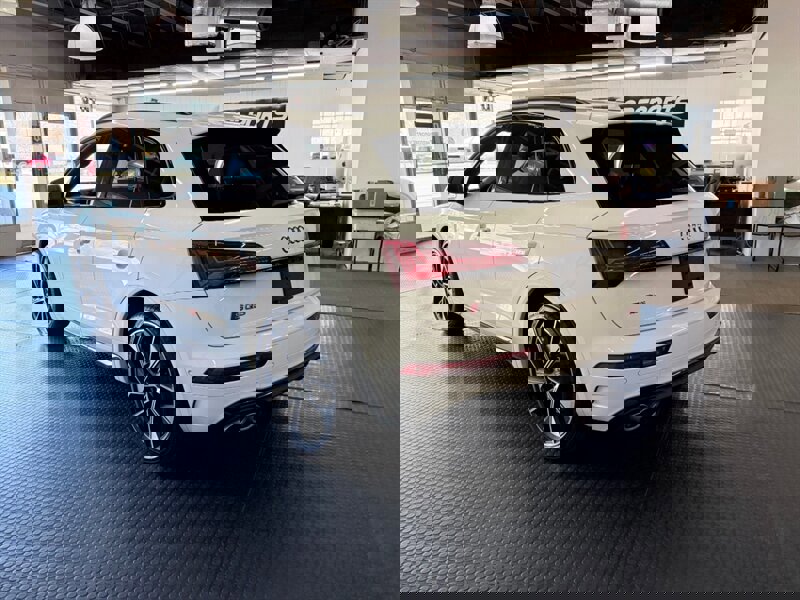 Used 2021 Audi SQ5 Prestige w/ Prestige Package image 11