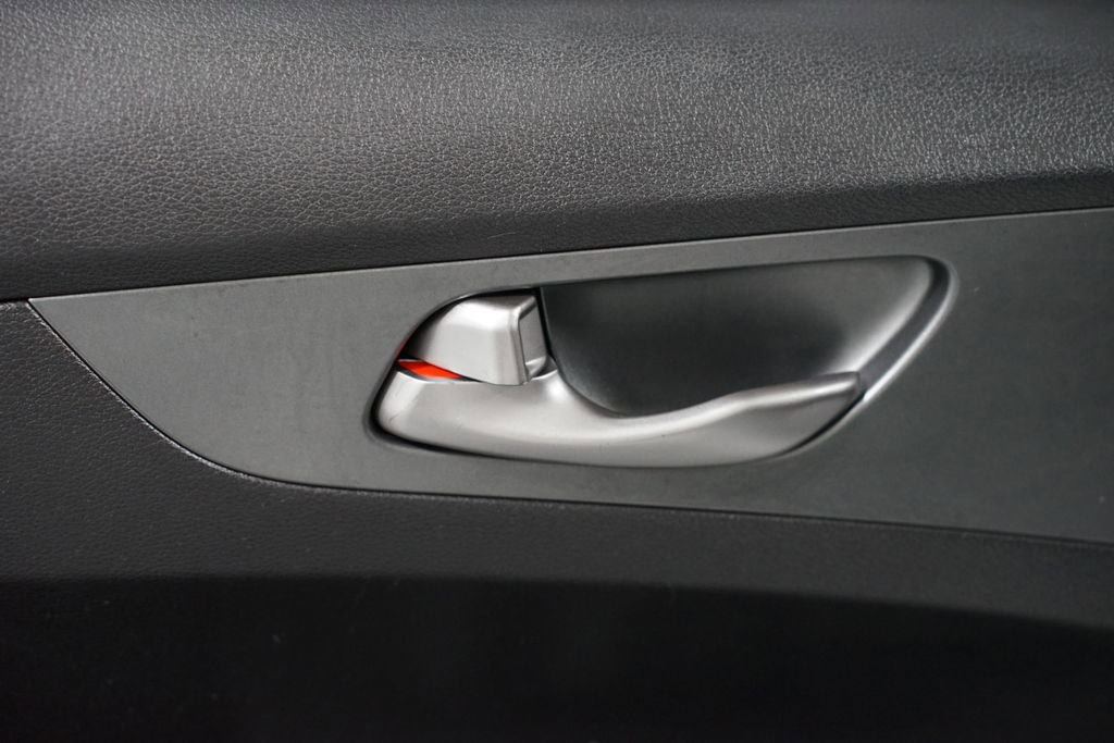 Used 2021 Kia Forte LXS image 28