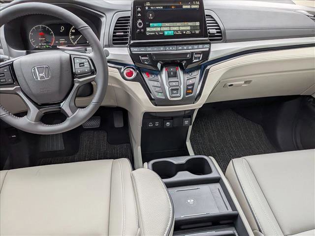 New 2026 Honda Odyssey Touring image 14