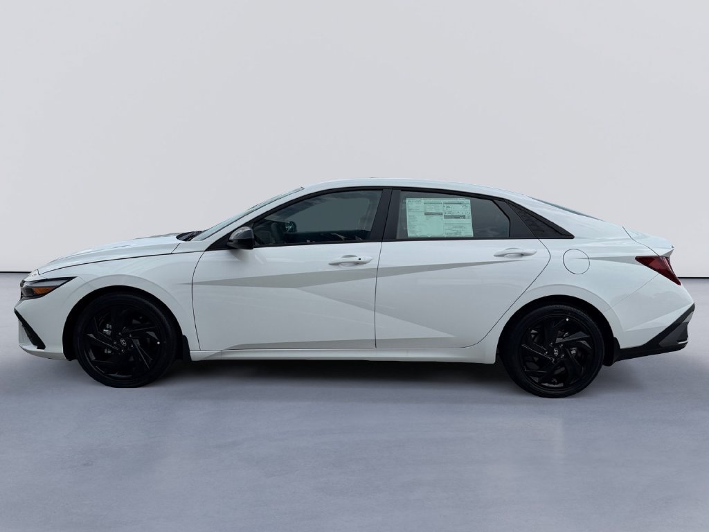 New 2026 Hyundai Elantra SEL Sport FWD image 6