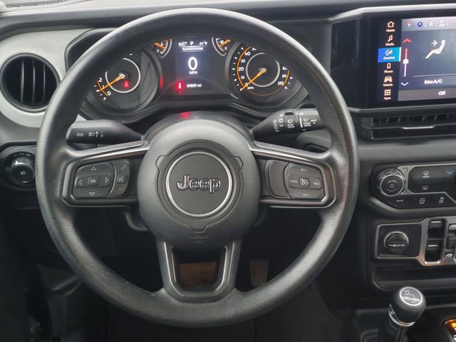 Used 2025 Jeep Wrangler Sport AWD/4WD image 26