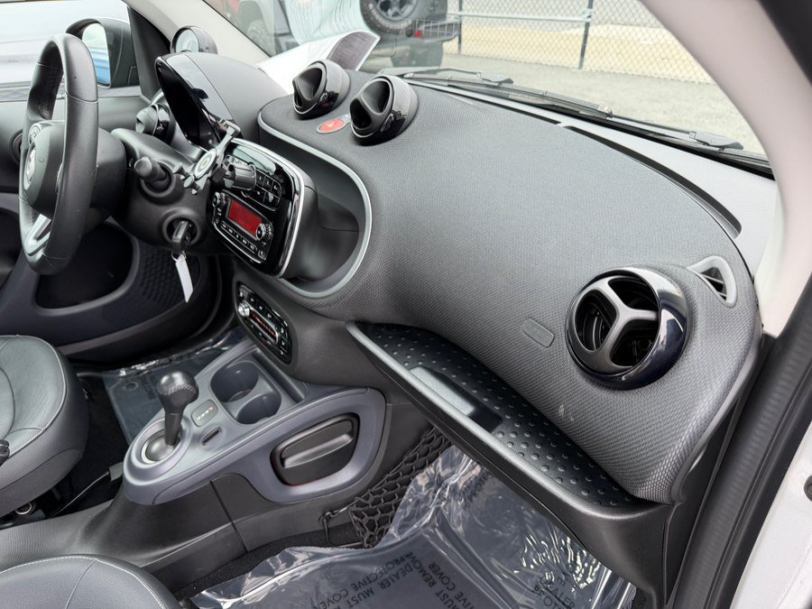 Used 2017 smart fortwo electric drive RWD image 31