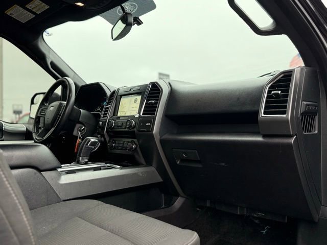 Used 2016 Ford F150 XLT w/ Equipment Group 302A Luxury image 17