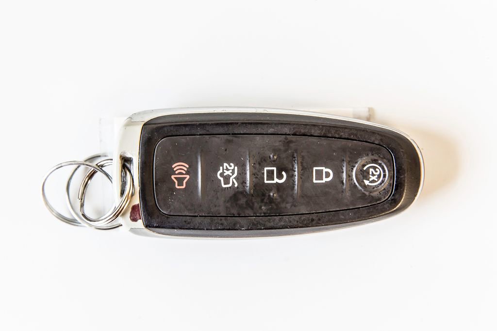 Used 2019 Ford Escape SE image 38