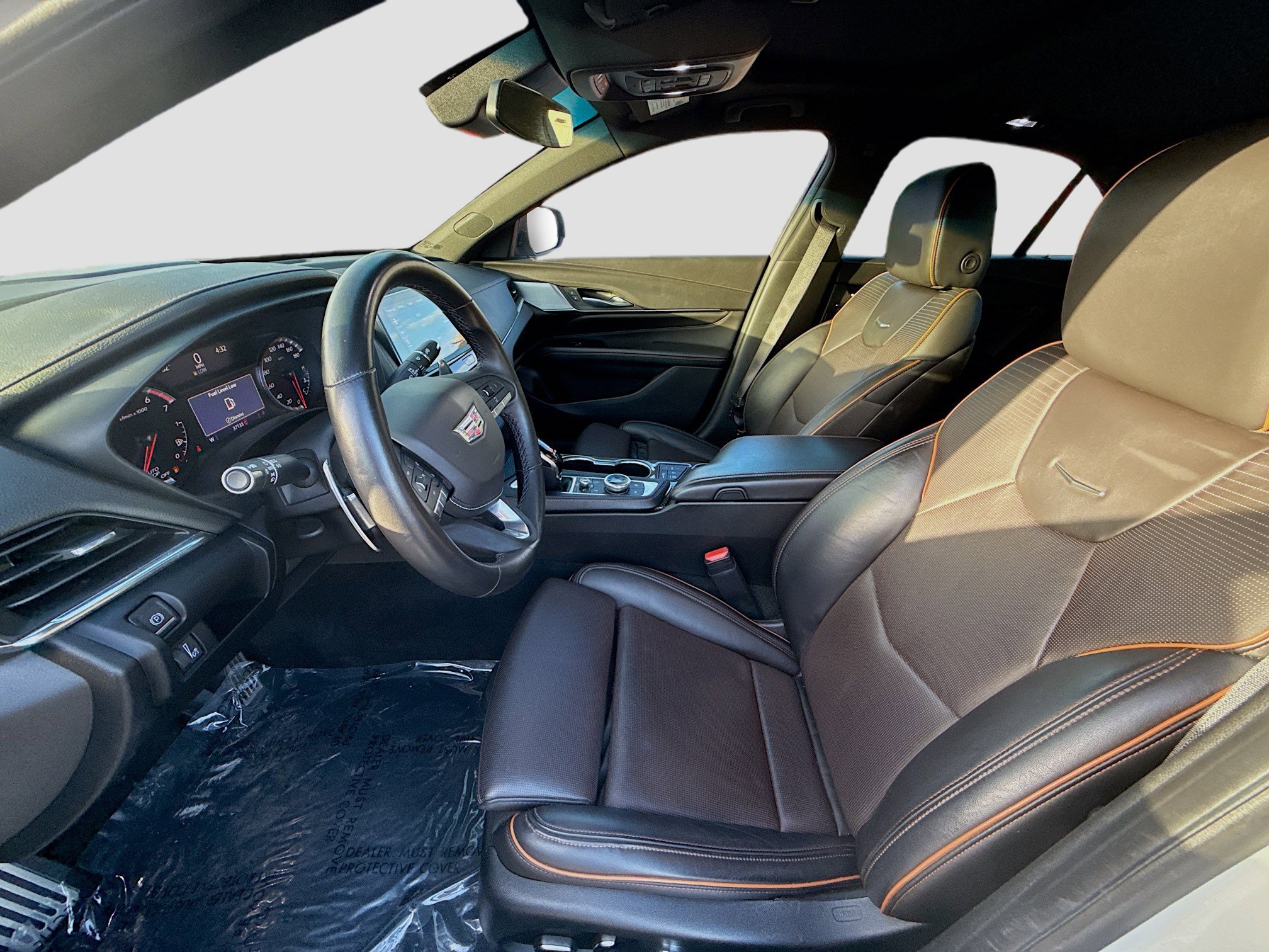 Used 2022 Cadillac CT4 V w/ LPO, ONYX Package image 17