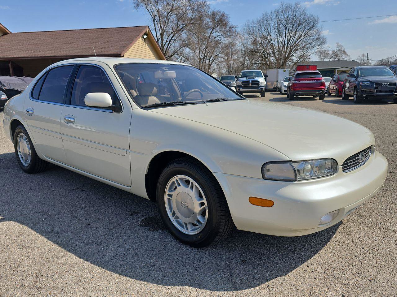 Used 1997 INFINITI J30 RWD image 18