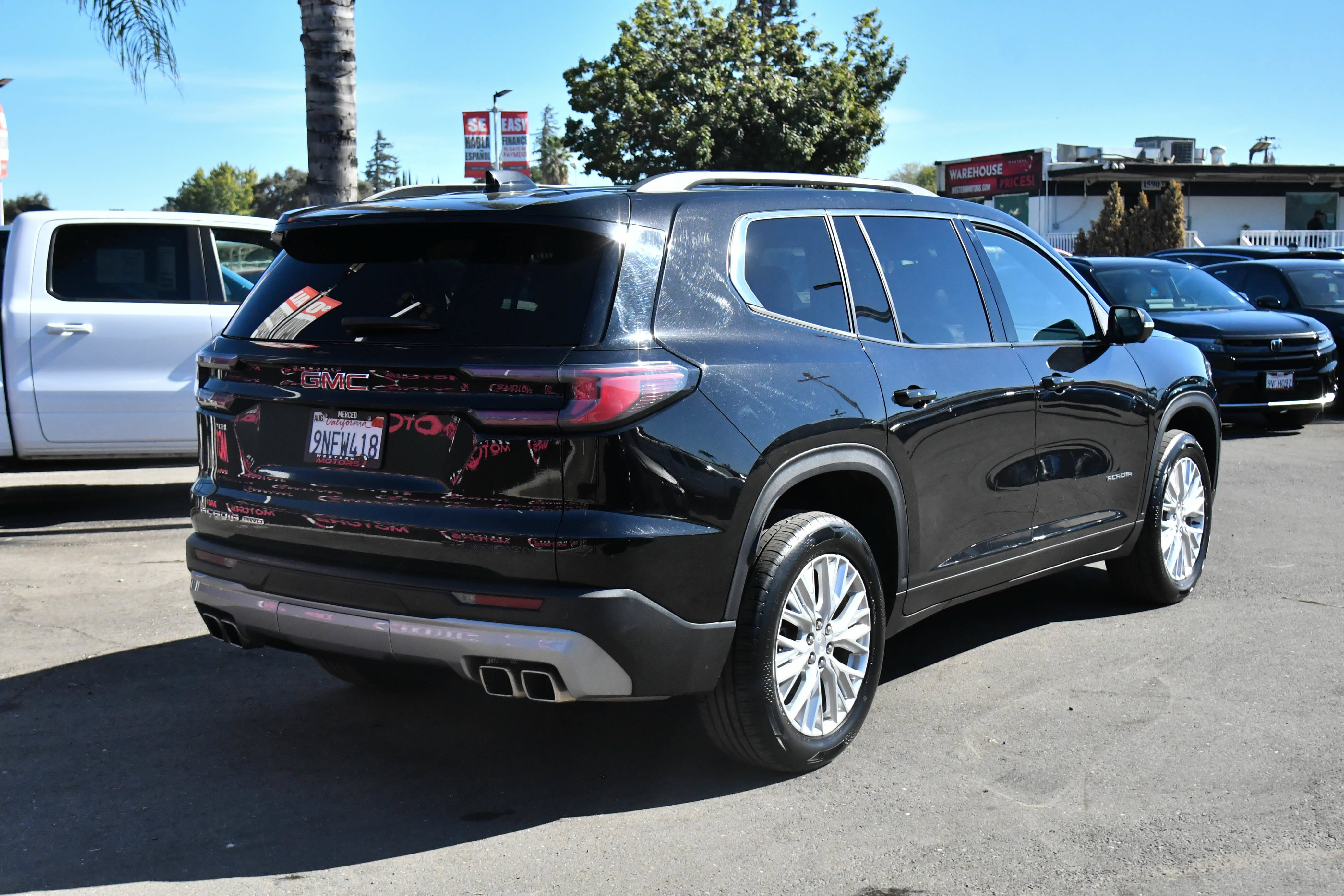 Used 2024 GMC Acadia Elevation AWD/4WD image 8