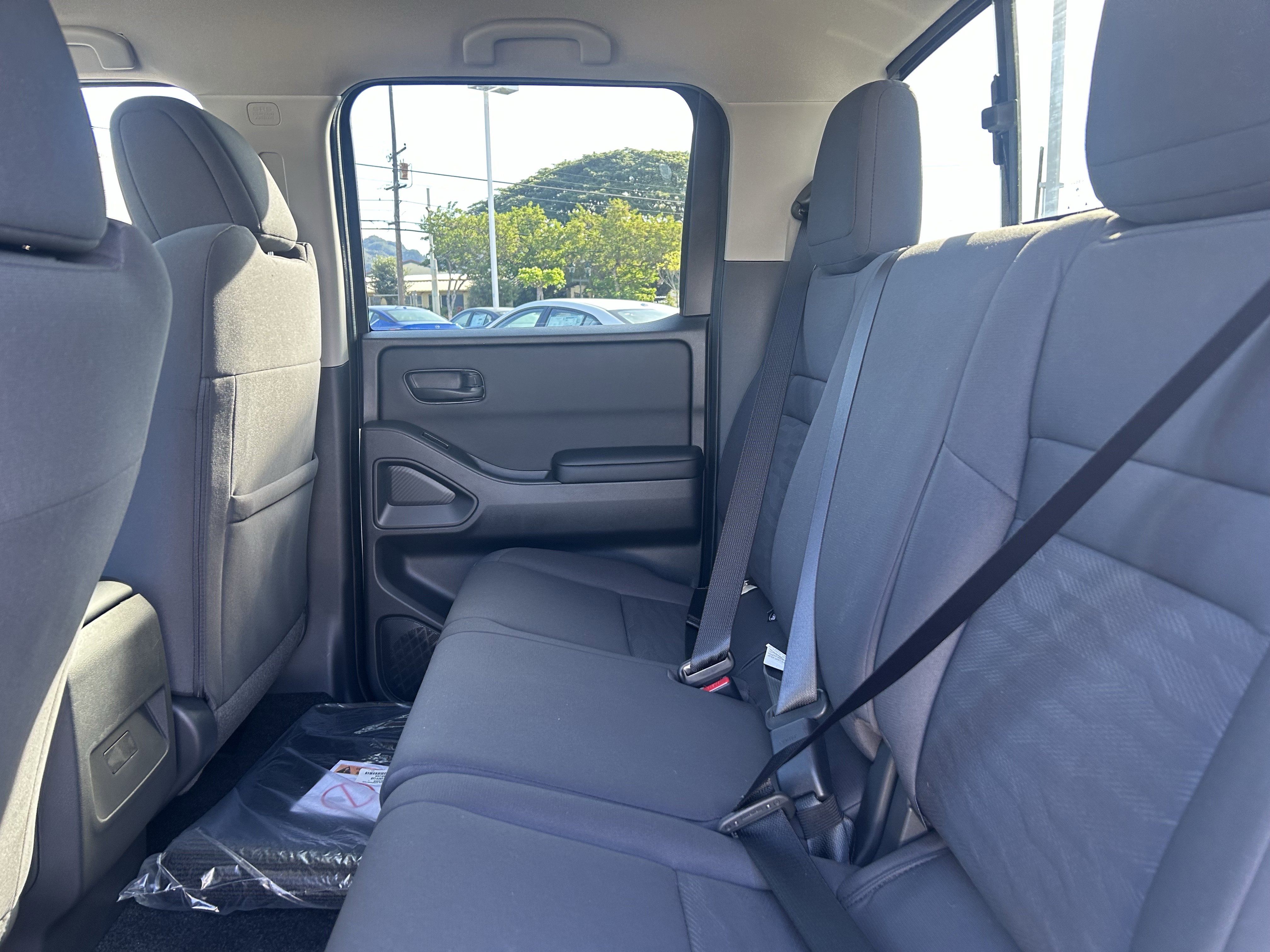 New 2026 Nissan Frontier S image 9
