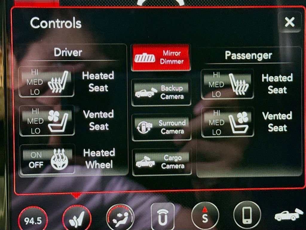 Used 2019 RAM 2500 Laramie w/ Night Edition image 21