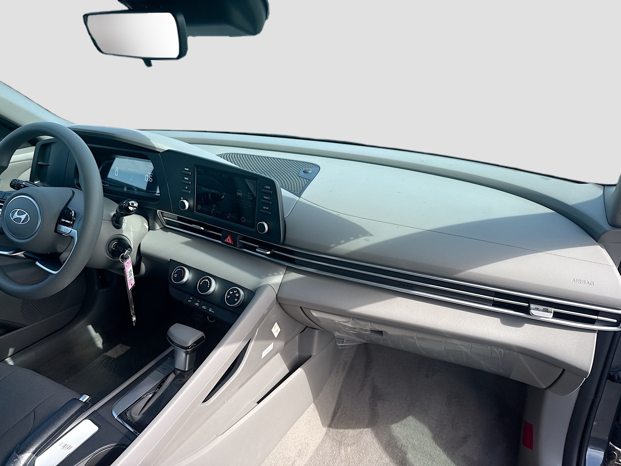 New 2026 Hyundai Elantra SE FWD image 21