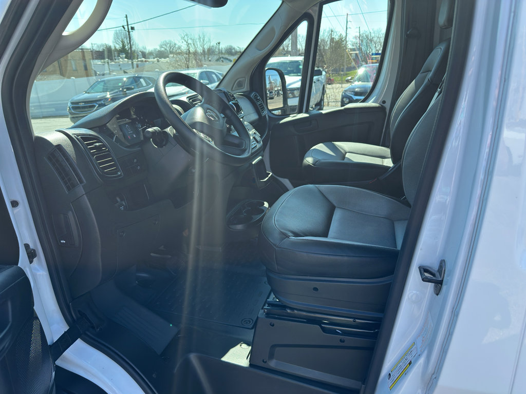 Used 2023 RAM ProMaster 2500 image 5