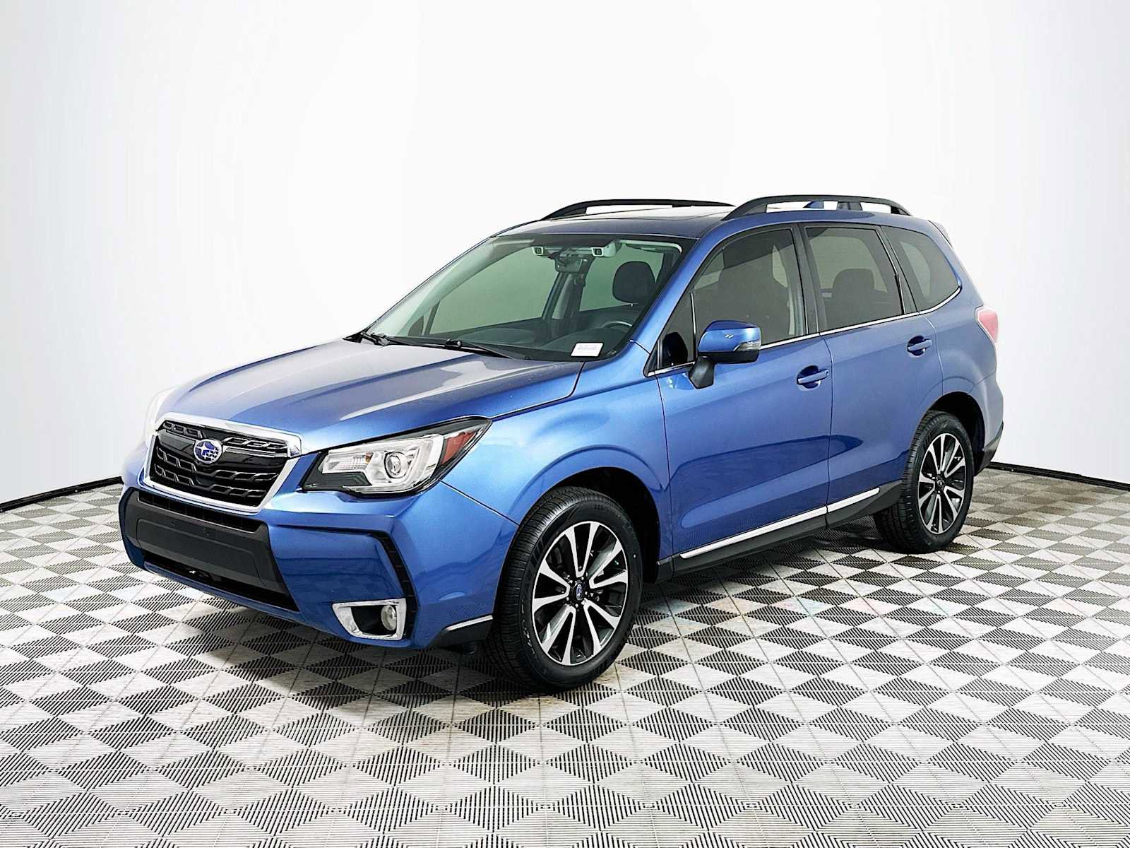 Used 2017 Subaru Forester 2.0XT Touring AWD/4WD image 3