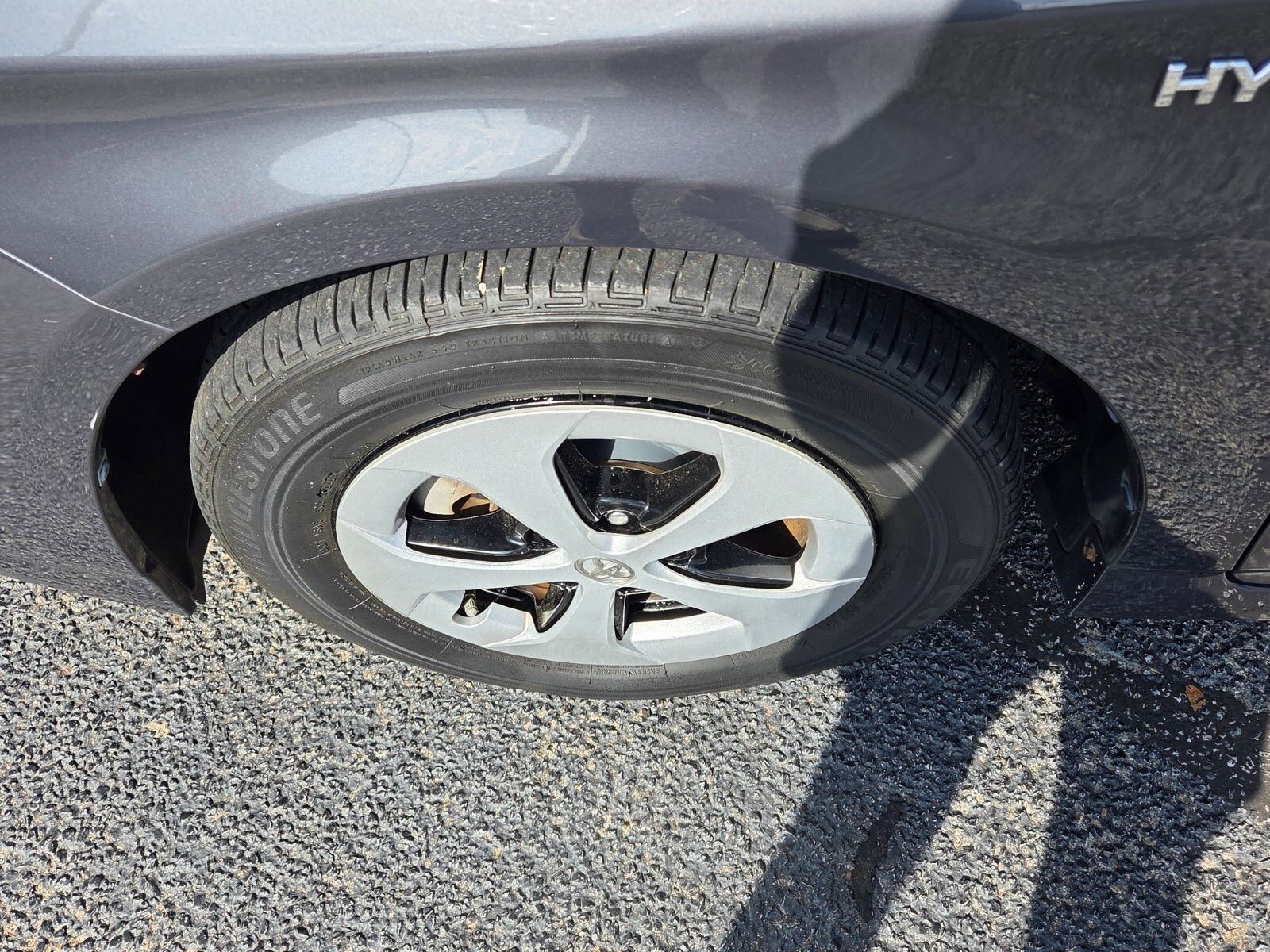 Used 2014 Toyota Prius Two image 18