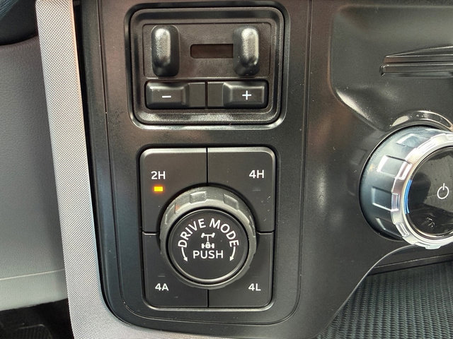 Used 2022 Ford F150 Limited image 33