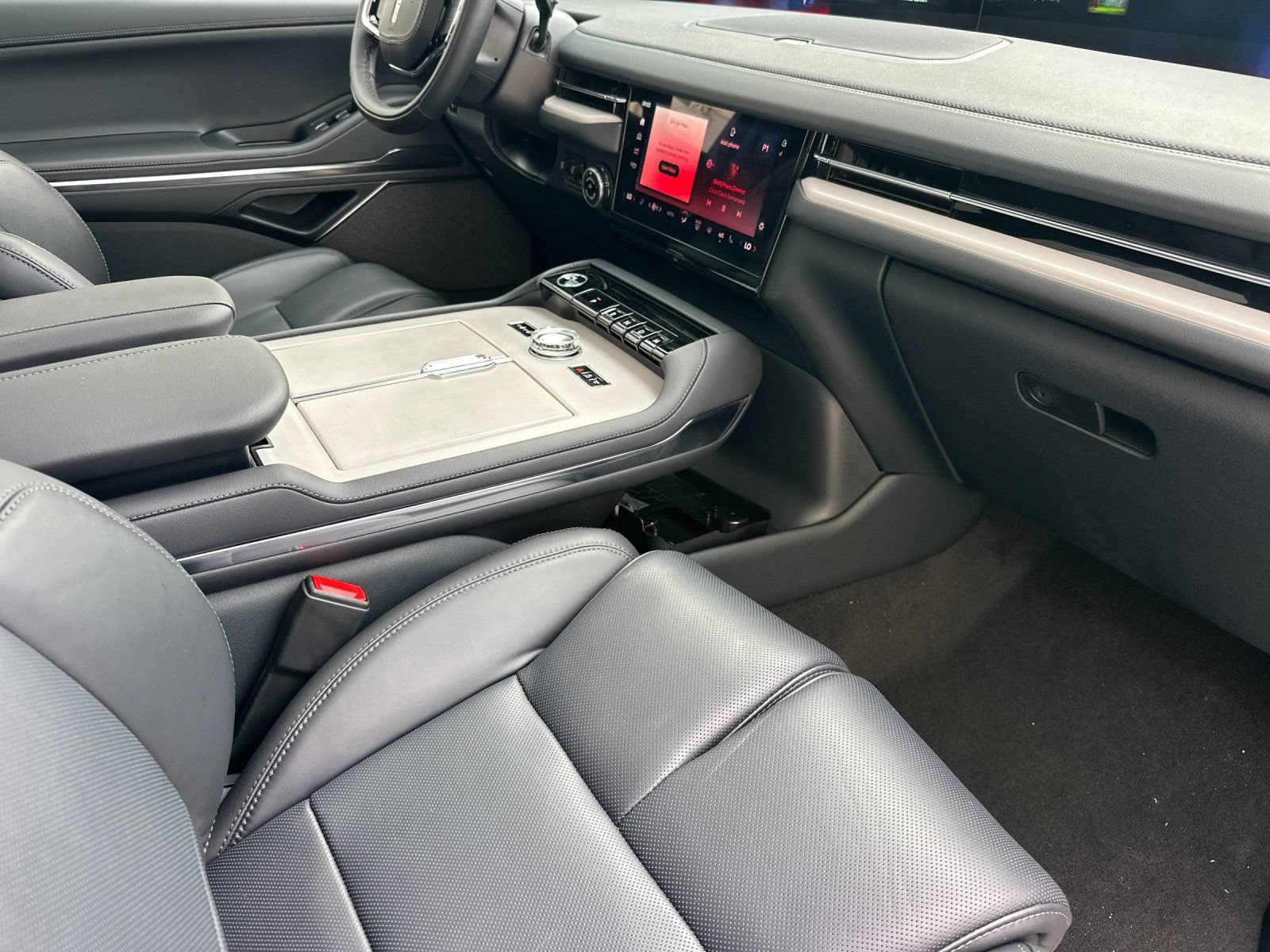 New 2027 Lincoln Navigator L Reserve w/ Jet Appearance Package AWD/4WD image 16