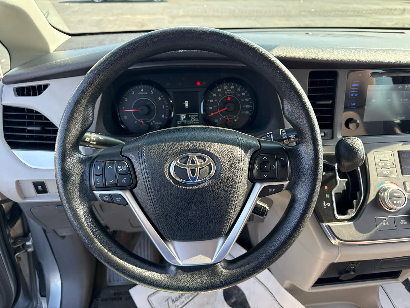 Used 2015 Toyota Sienna L FWD image 13