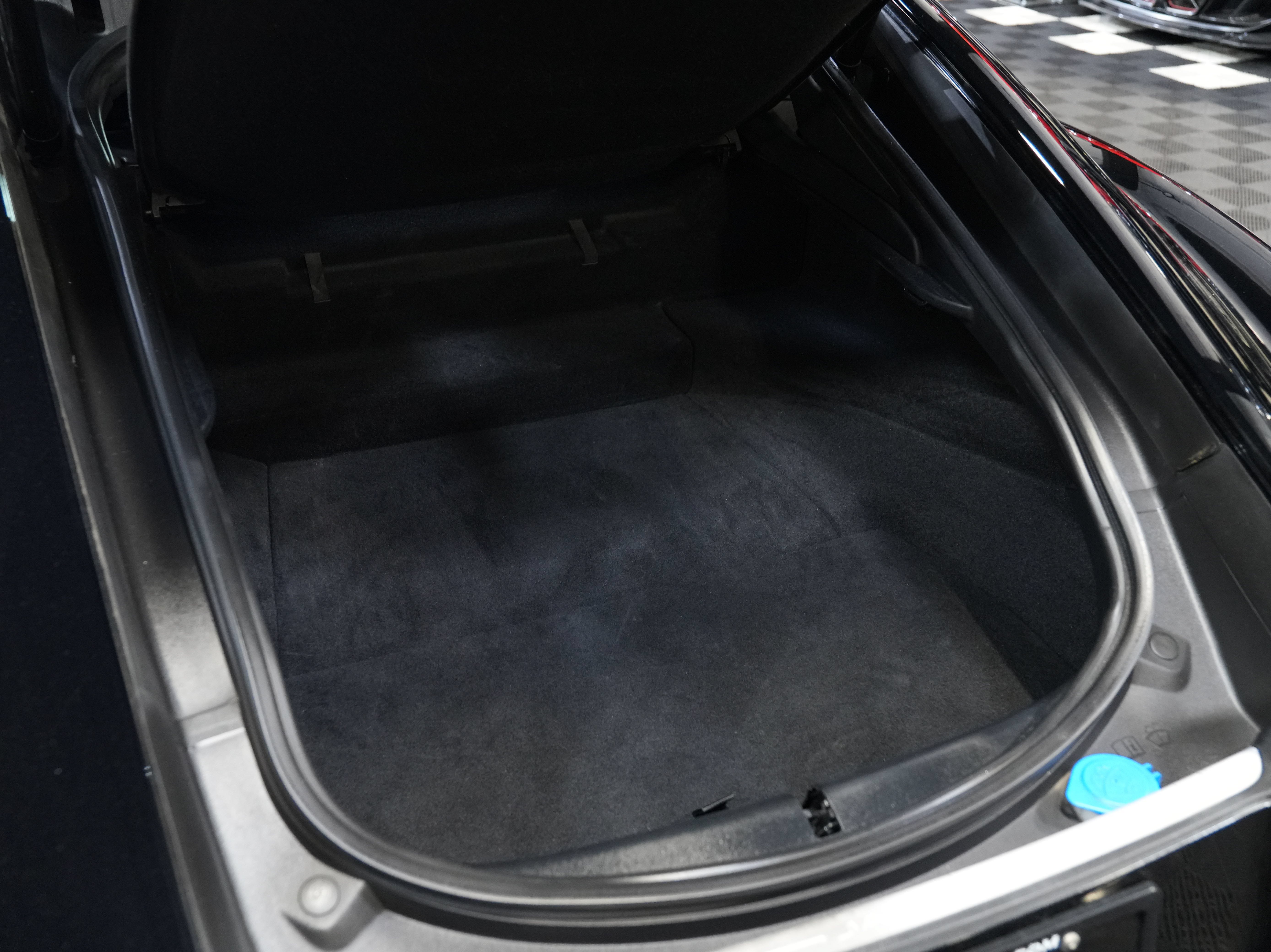 Used 2015 Jaguar F-TYPE R RWD image 43
