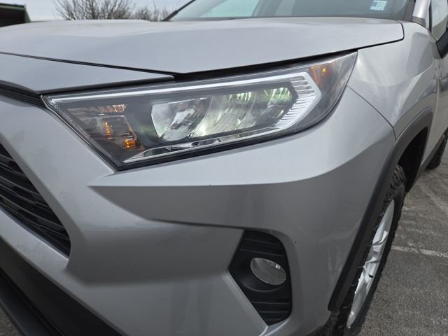 Used 2021 Toyota RAV4 XLE image 6