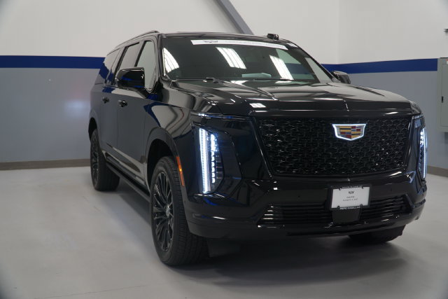 Used 2025 Cadillac Escalade ESV Premium Luxury w/ Touring Package AWD/4WD image 9