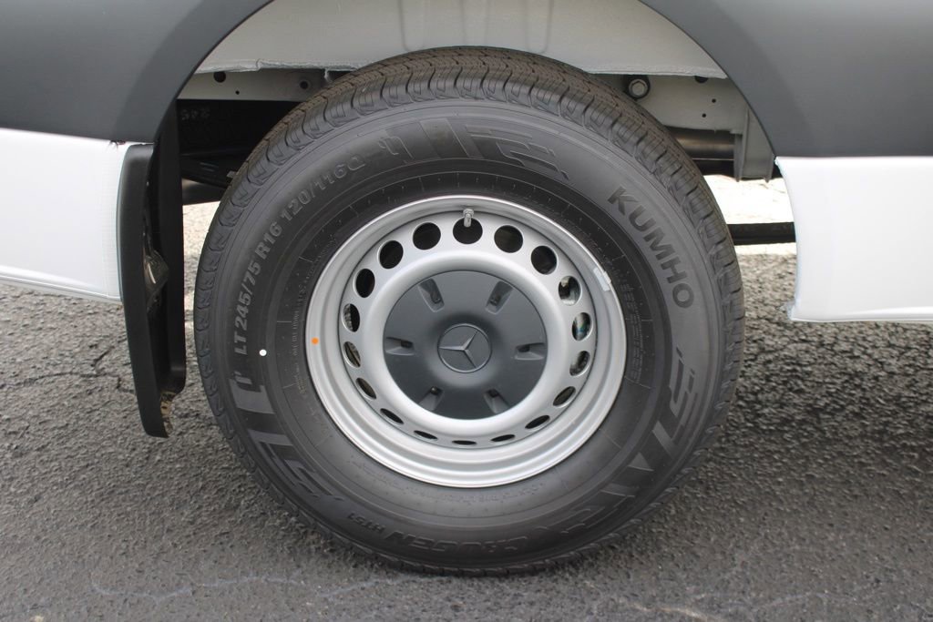 New 2026 Mercedes-Benz Sprinter 144 Cargo image 19