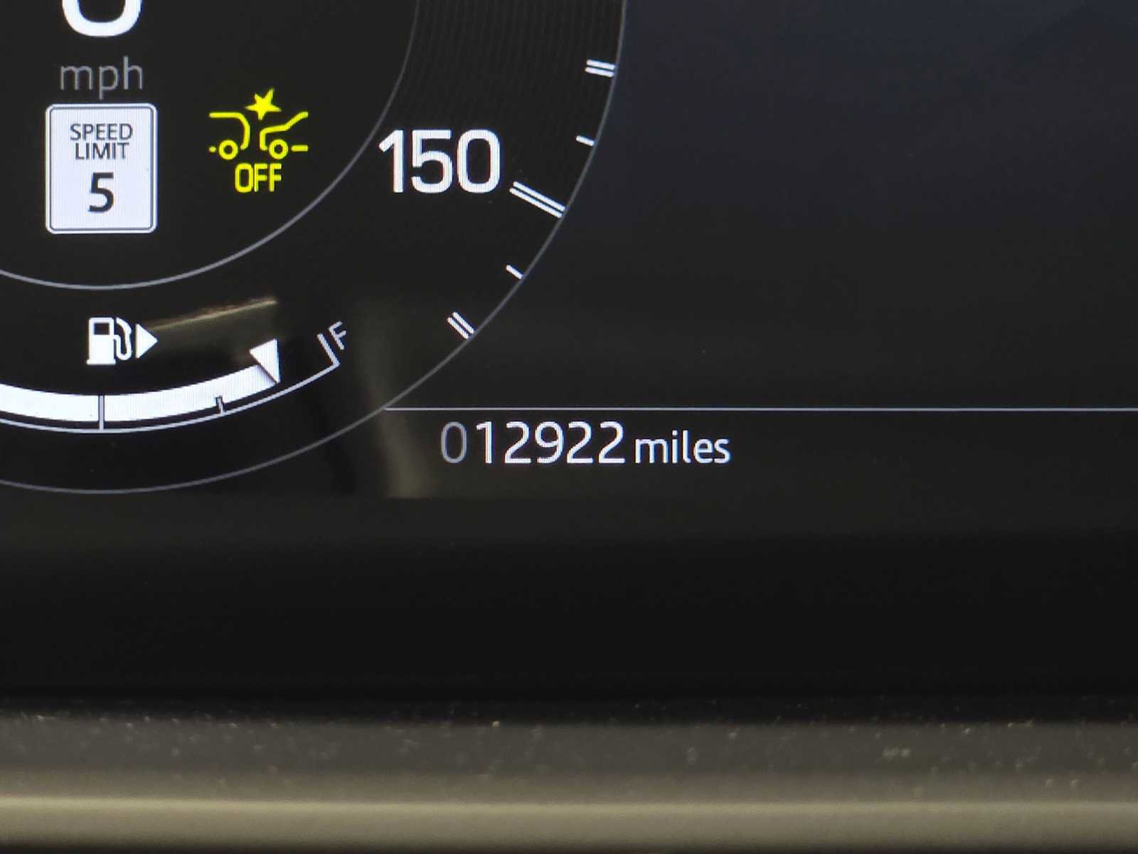 Used 2025 Land Rover Discovery Dynamic SE image 26