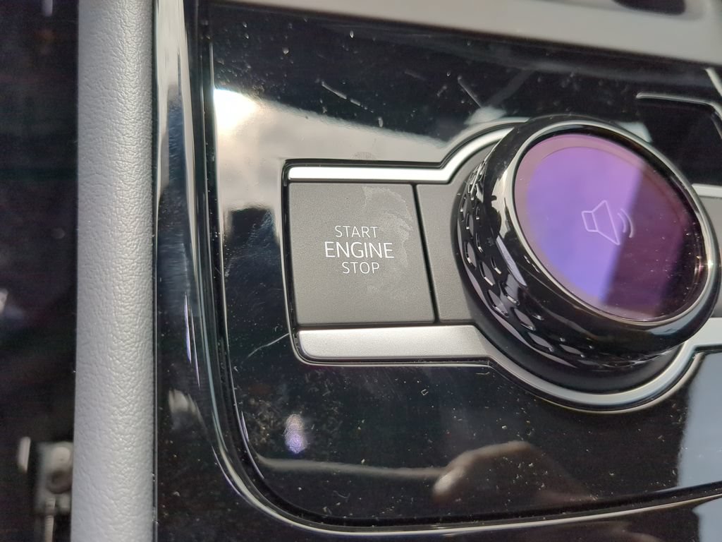 New 2026 Volkswagen Tiguan SEL R-Line AWD/4WD image 31