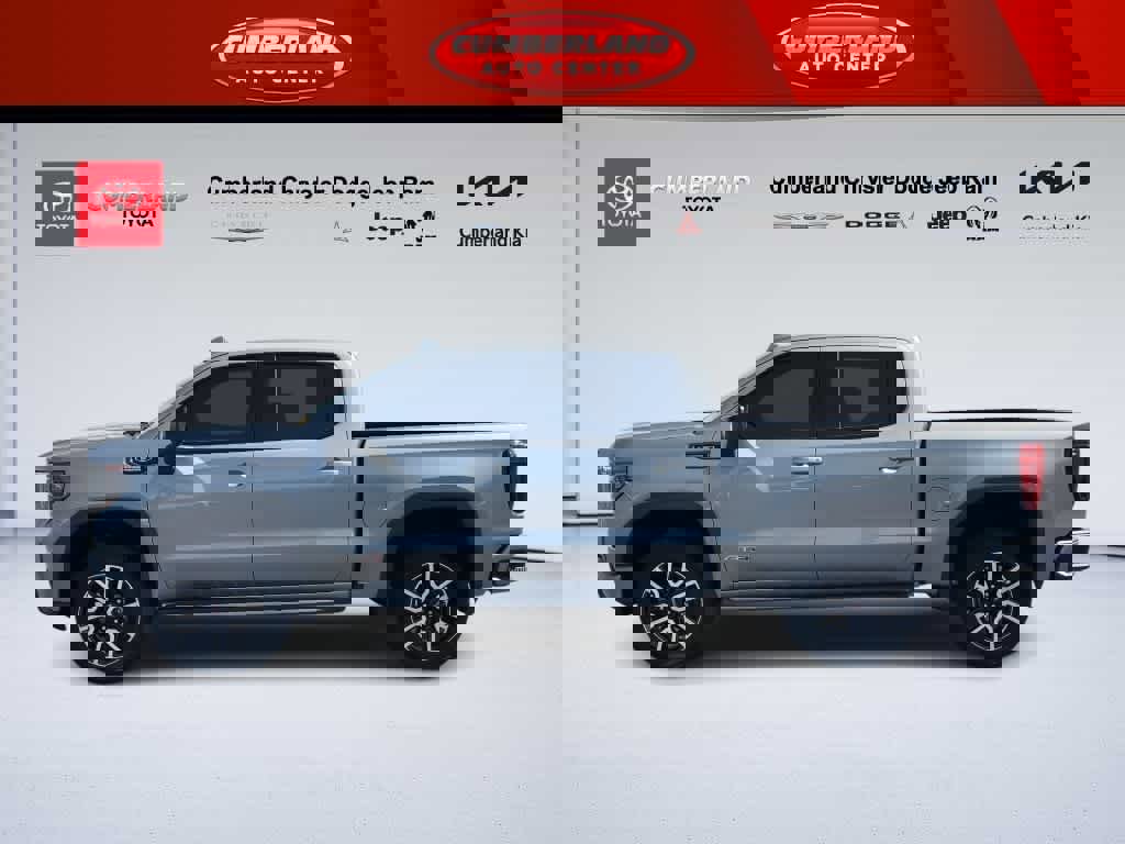 Used 2024 GMC Sierra 1500 AT4 w/ Technology Package image 5