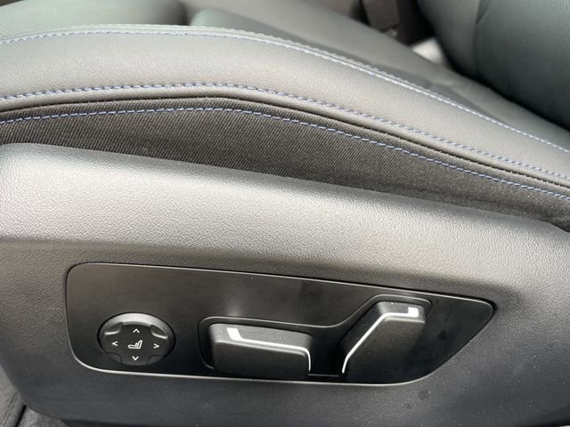 Used 2024 BMW 530i 530i w/ M Sport Package image 26